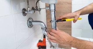 Сантехнические работы Великий Новгород цена 474 руб. Услуги сантехника